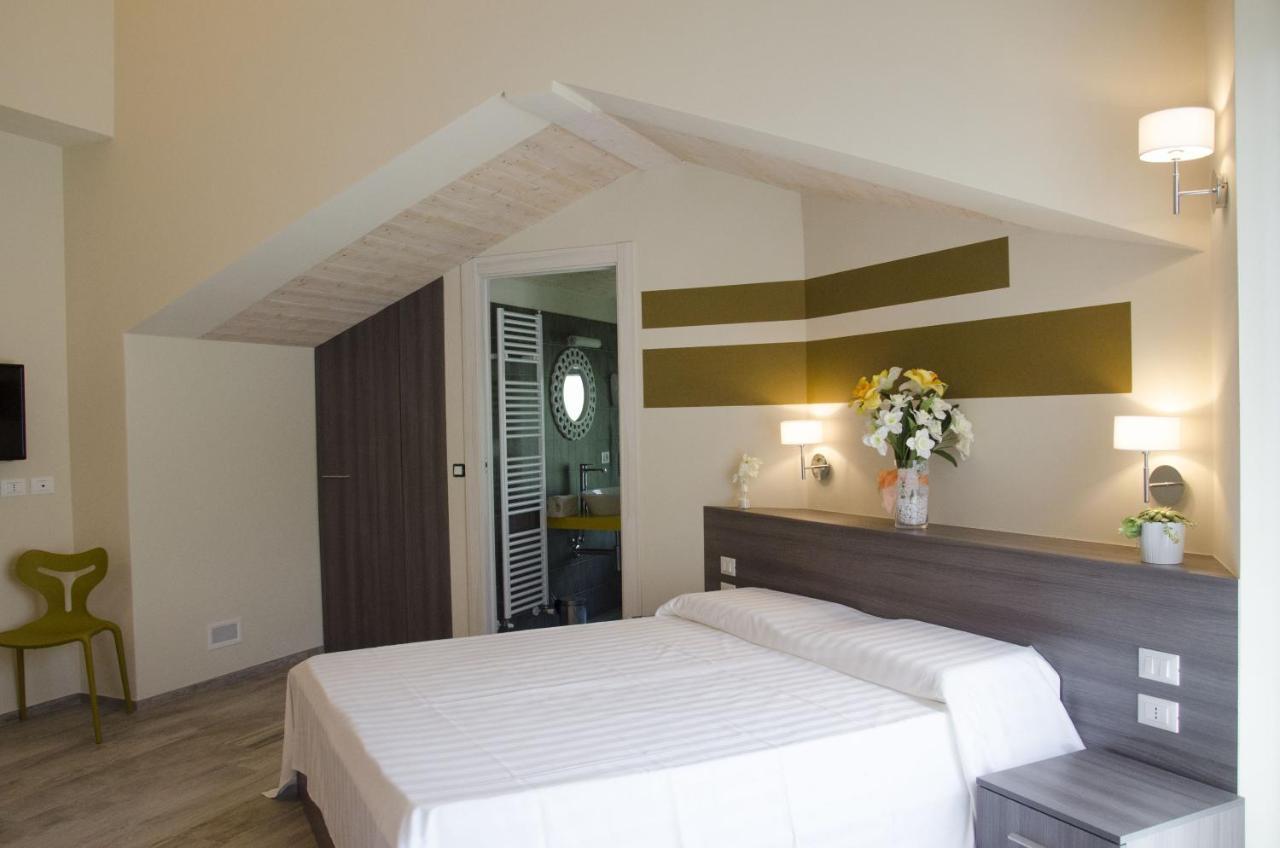 La Casa Di Alice Apartment Rodello ภายนอก รูปภาพ