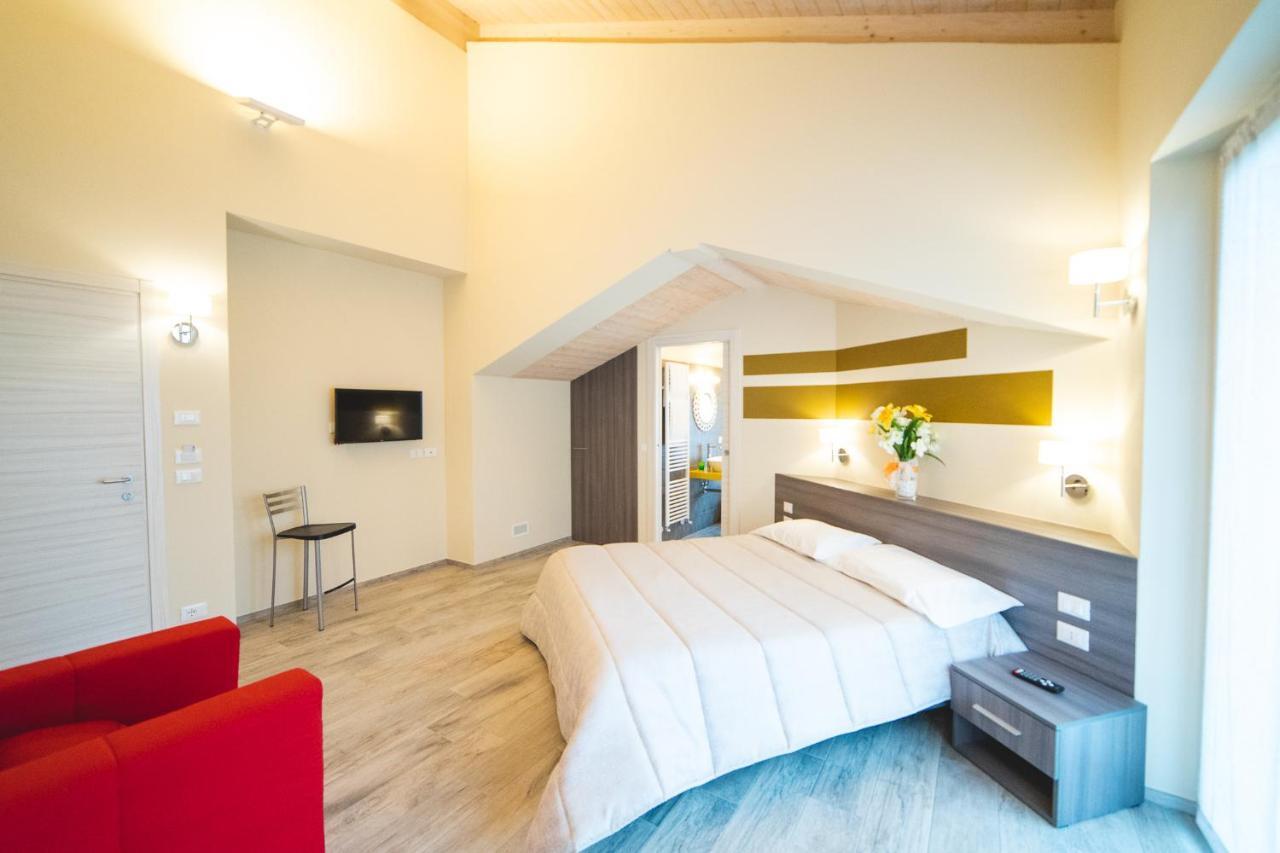 La Casa Di Alice Apartment Rodello ภายนอก รูปภาพ