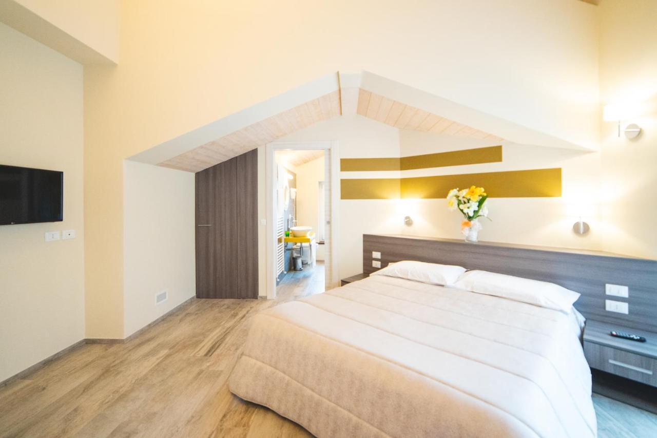 La Casa Di Alice Apartment Rodello ภายนอก รูปภาพ